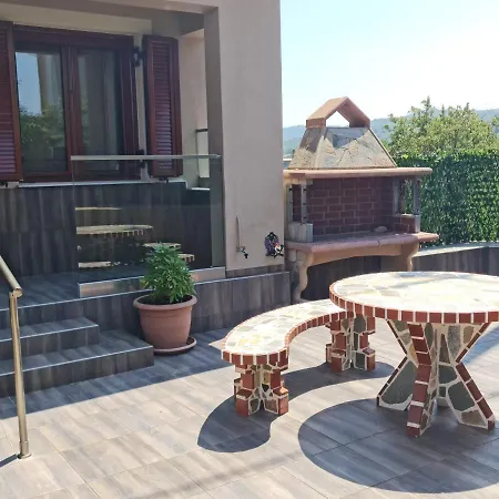 Holiday home Stathatos *