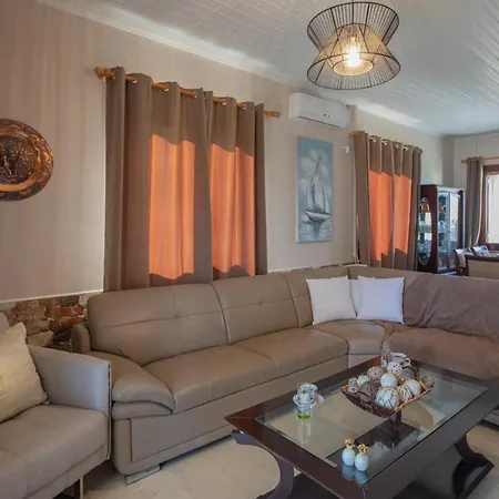 Stathatos Holiday home