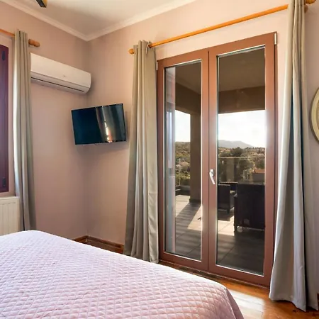 Holiday home Stathatos