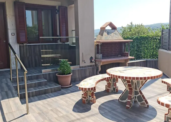 Holiday home Stathatos *